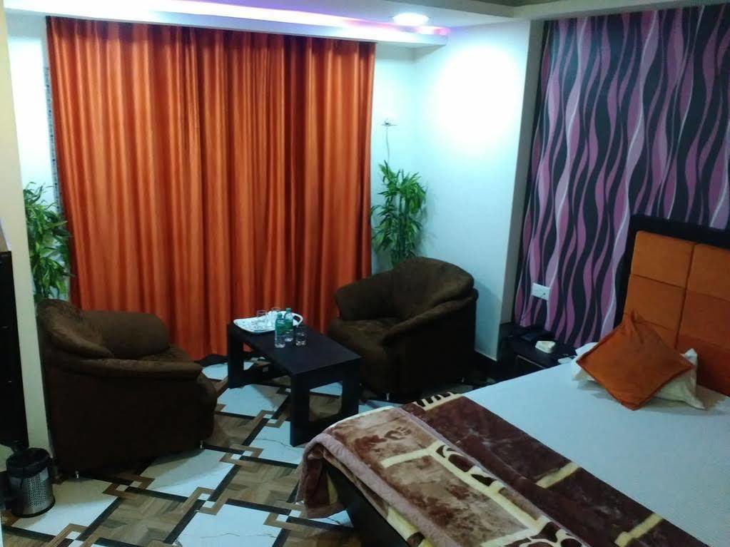 Hotel Rajkamal Deoghar Dış mekan fotoğraf